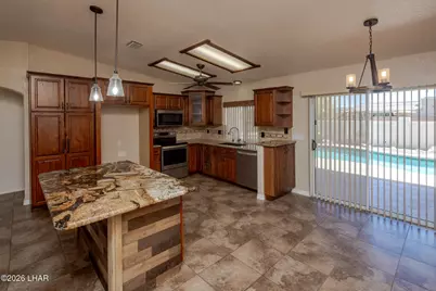 2100 Hillside Dr, Lake Havasu City, AZ 86404 - Photo 13