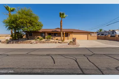3851 Blackfoot Dr, Lake Havasu City, AZ 86406 - Photo 1