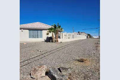 1776 Lear Bay, Lake Havasu City, AZ 86404 - Photo 3