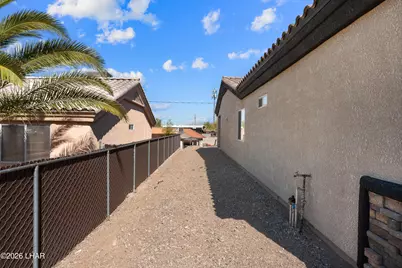3405 Jamaica Blvd S, Lake Havasu City, AZ 86406 - Photo 5