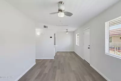 2301 McCulloch Blvd N #E8, Lake Havasu City, AZ 86403 - Photo 9