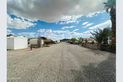 200 N Moon Mountain Ave #11, Quartzsite, AZ 85346 - Photo 33