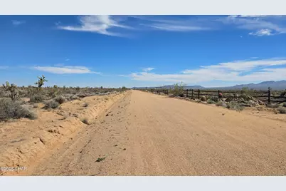 123-30-009 S Sundance Kid Rd, Yucca, AZ 86438 - Photo 15
