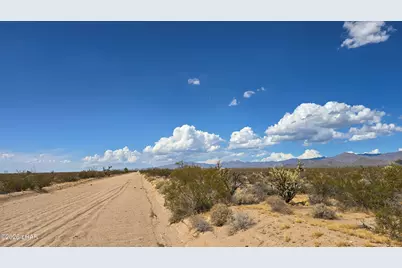 123-30-009 S Sundance Kid Rd, Yucca, AZ 86438 - Photo 25