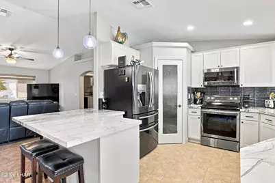 4057 Carlsbad Dr, Lake Havasu City, AZ 86406 - Photo 9
