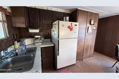 70 N Emelia Ave, Quartzsite, AZ 85346 - Photo 9