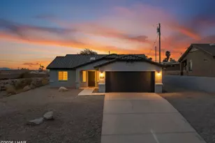 3661 Yucca Dr, Lake Havasu City, AZ 86404 - Photo 1