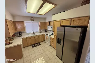 3221 Star Dr, Lake Havasu City, AZ 86406 - Photo 9