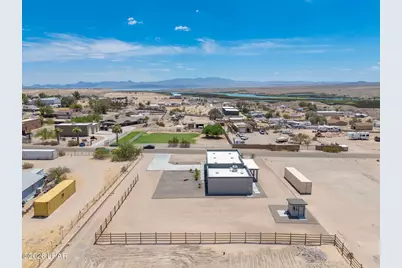 1020 Riverside Dr, Lake Havasu City, AZ 86404 - Photo 9