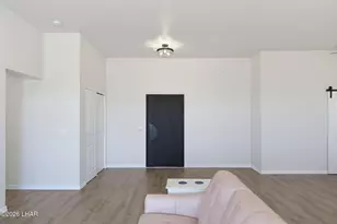 1020 Riverside Dr, Lake Havasu City, AZ 86404 - Photo 17