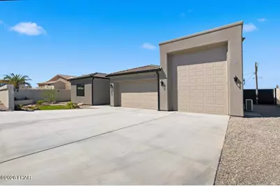 595 Manzanita Dr, Lake Havasu City, AZ 86404 - Photo 3