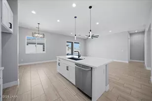 595 Manzanita Dr, Lake Havasu City, AZ 86404 - Photo 17