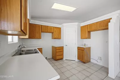 2265 Interlake Dr, Lake Havasu City, AZ 86404 - Photo 11