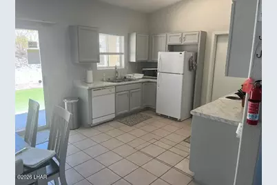 2713 Huntington Dr, Lake Havasu City, AZ 86404 - Photo 9