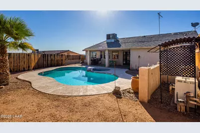 3240 Palm Tree Dr, Lake Havasu City, AZ 86404 - Photo 9