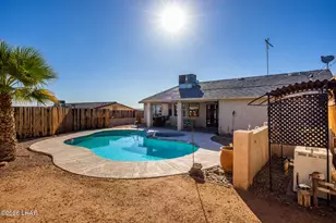3240 Palm Tree Dr, Lake Havasu City, AZ 86404 - Photo 9