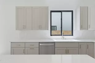 8013 Corte De Los Pajaros, Lake Havasu City, AZ 86406 - Photo 17