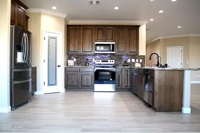 3266 Newport Dr, Lake Havasu City, AZ 86406 - Photo 1