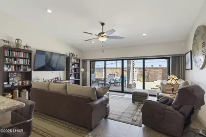3239 Palm Tree Dr, Lake Havasu City, AZ 86404 - Photo 11