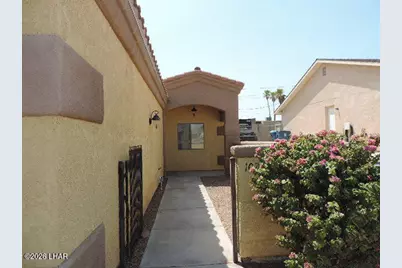 1261 N Lake Havasu Ave N #102, Lake Havasu City, AZ 86404 - Photo 3