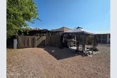 628 W Desert Dr, Quartzsite, AZ 85346 - Photo 3