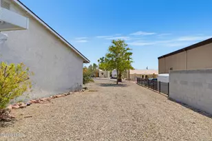 548 War Eagle Plaza, Lake Havasu City, AZ 86406 - Photo 39