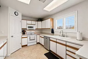 2275 Seabring Dr, Lake Havasu City, AZ 86403 - Photo 21