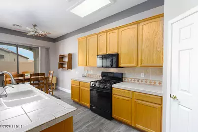 3834 Surrey Hills Ln, Lake Havasu City, AZ 86404 - Photo 7