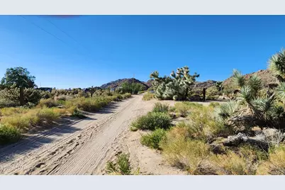 245-02-152 S Carrow Rd, Yucca, AZ 86438 - Photo 5