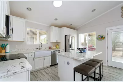 49578 Pearl Ave, Quartzsite, AZ 85346 - Photo 11