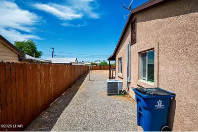 1708 S Navajo Ave, Parker, AZ 85344 - Photo 9