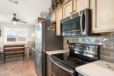3235 Poppy Trail Pl, Lake Havasu City, AZ 86406 - Photo 13