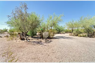 256 W Pyramid Ln, Quartzsite, AZ 85346 - Photo 9