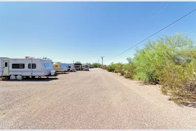 256 W Pyramid Ln, Quartzsite, AZ 85346 - Photo 23