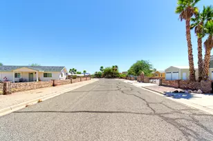 28168 Diamond Pl, Quartzsite, AZ 85346 - Photo 35