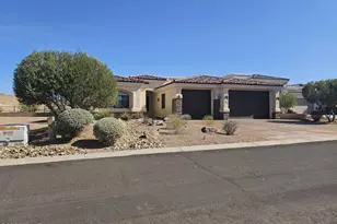 1977 E Troon Dr, Lake Havasu City, AZ 86404 - Photo 1