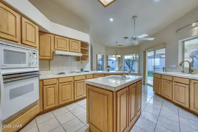 3851 Canyon Cove Dr, Lake Havasu City, AZ 86404 - Photo 11
