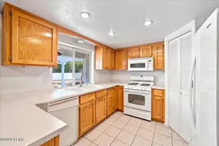 1446 McCulloch Blvd S, Lake Havasu City, AZ 86406 - Photo 9