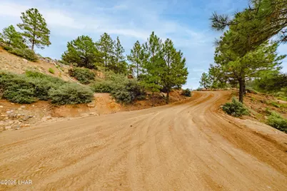 6795 E Ponderosa Dr, Kingman, AZ 86401 - Photo 9