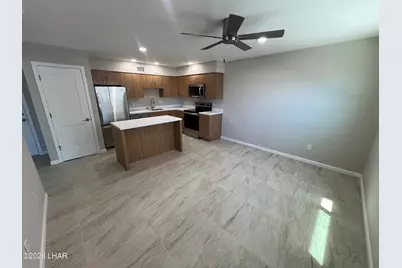 100 Mulberry Ave #208, Lake Havasu City, AZ 86403 - Photo 3