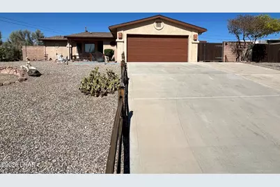 3998 Chickasaw Dr, Lake Havasu City, AZ 86406 - Photo 1
