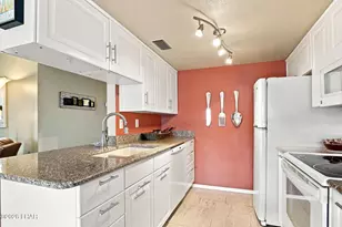 1765 Los Lagos Dr, Lake Havasu City, AZ 86403 - Photo 9