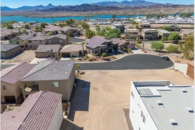 713 Malibu Ln, Lake Havasu City, AZ 86403 - Photo 11