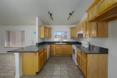 3261 Broken Arrow Dr, Lake Havasu City, AZ 86406 - Photo 7
