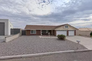 512 McCulloch Blvd S, Lake Havasu City, AZ 86406 - Photo 1