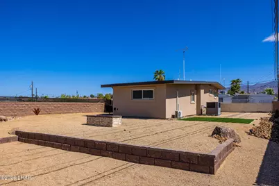 2658 Holiday Dr, Lake Havasu City, AZ 86403 - Photo 3