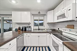 1951 Salem Ln, Lake Havasu City, AZ 86403 - Photo 11