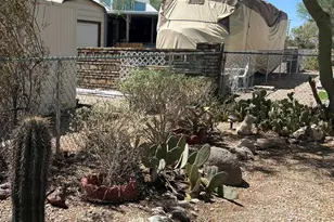 576 S Connor Ln, Quartzsite, AZ 85346 - Photo 13