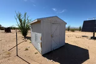 2656 W Desierto Rd, Yucca, AZ 86438 - Photo 17