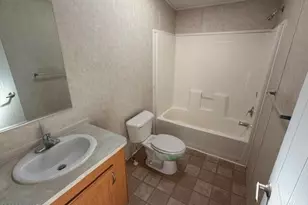 2656 W Desierto Rd, Yucca, AZ 86438 - Photo 11